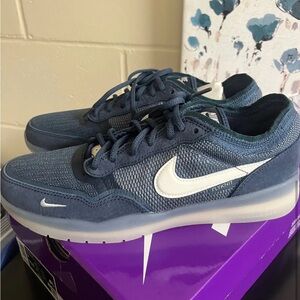 Nike PS8 SB Midnight Blue Sneakers